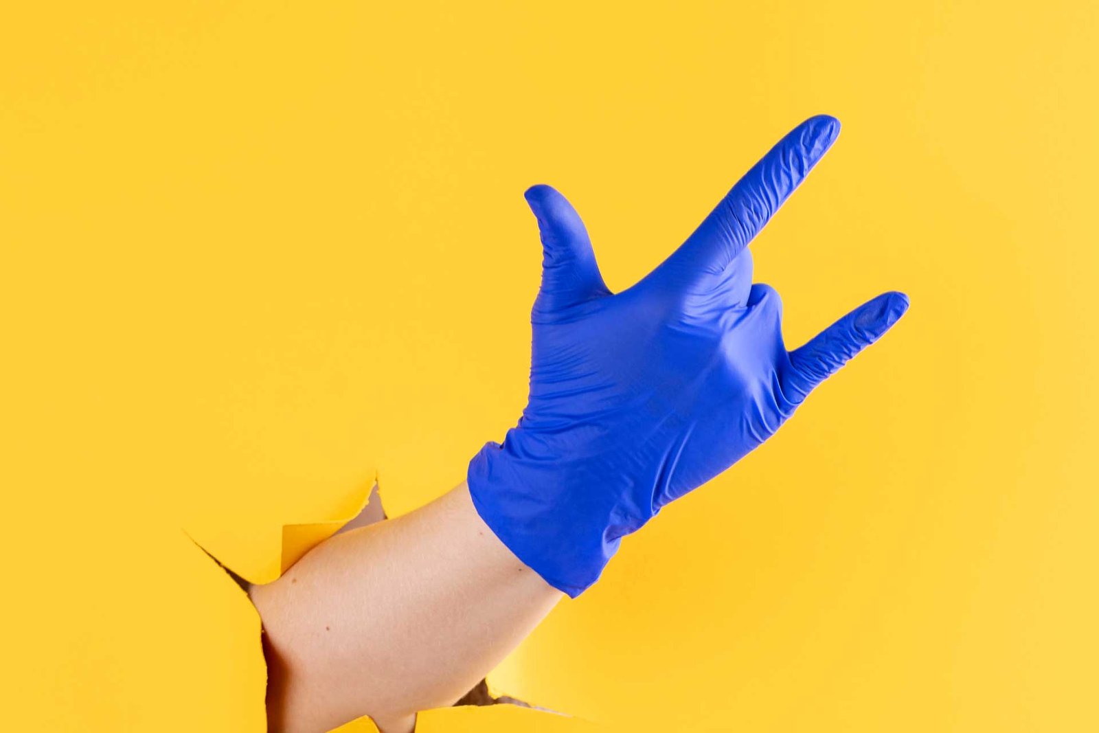 Touch-Flex-Nitrile-Gloves-powdered-powder-less